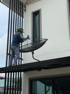 รับติดตั้งจานดาวเทียมสายไหม